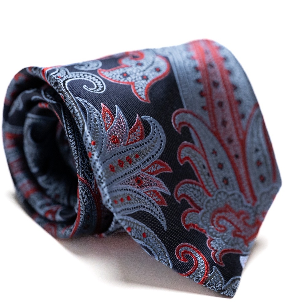 Ike Behar Elegant Paisley Silk Tie in Red and Gray, EUC
